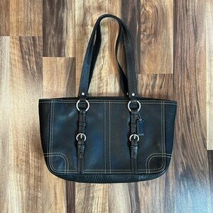 Vintage 90’s Coach Hampton Pebbled Leather Handbag